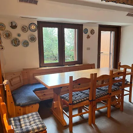 Family Sauze With Parking, 2 Bedrooms *