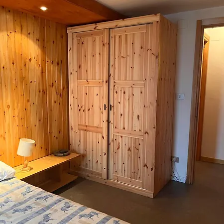 Family Sauze With Parking, 2 Bedrooms