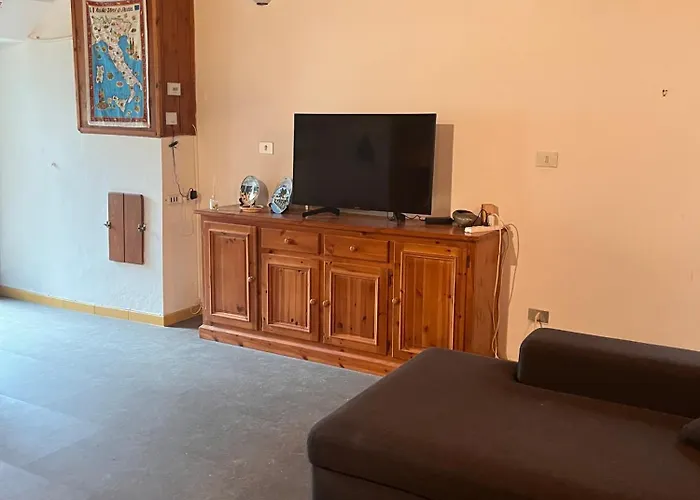 Family Sauze With Parking, 2 Bedrooms Appartamento *
